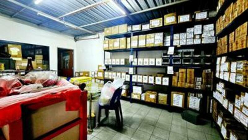 For Sale - Permas Jaya ( Intermediate Lot ) 1.5 Storey Semi-D Factory