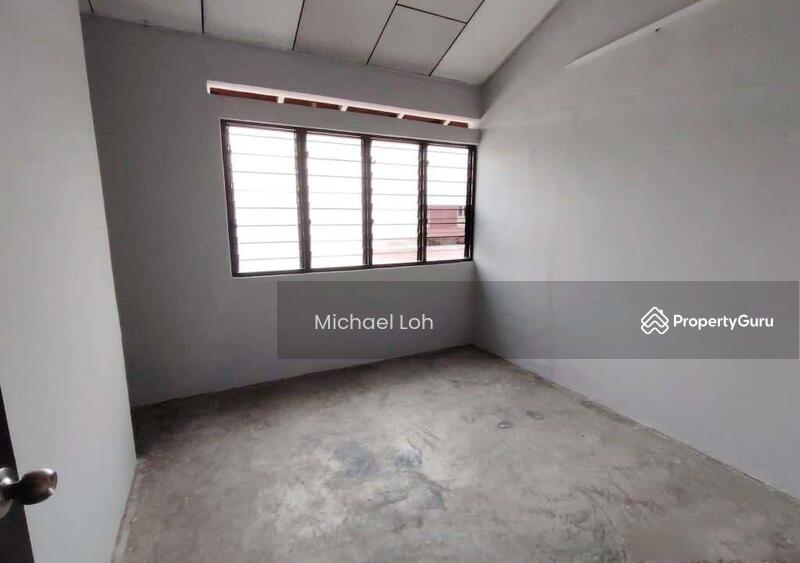 Untuk Dijual - 22, Selasar Rokam 16