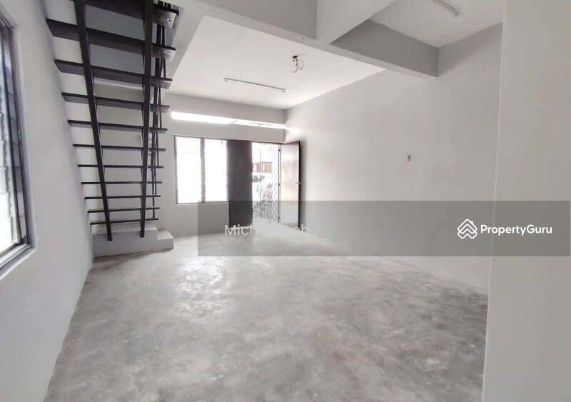 Untuk Dijual - 22, Selasar Rokam 16