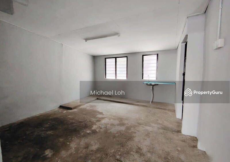 Untuk Dijual - 22, Selasar Rokam 16