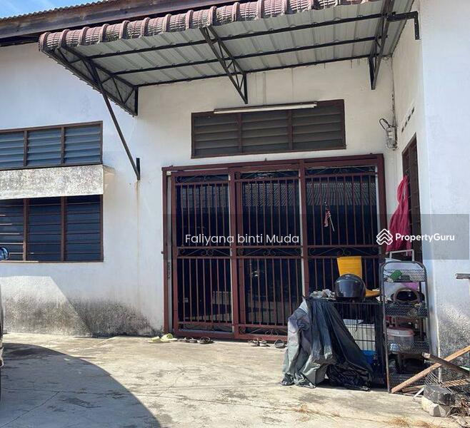 For Sale - Taman salak jaya