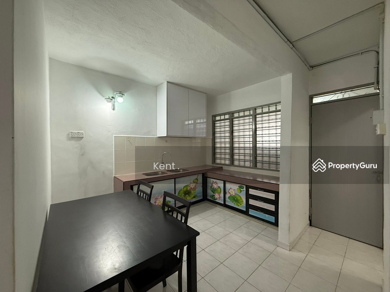 For Rent - Terraced House at Bercham