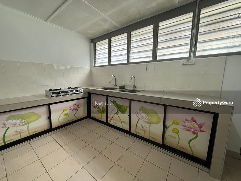 For Rent - Terraced House at Bercham