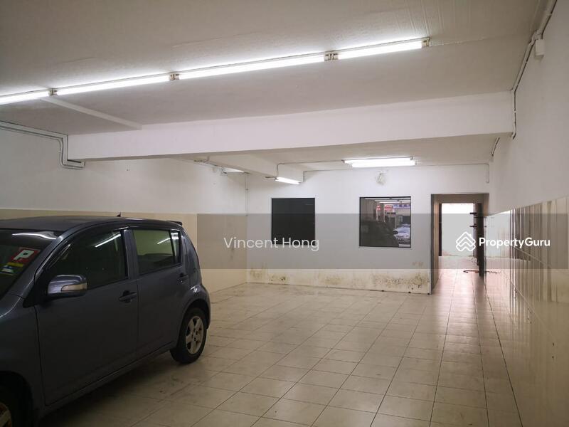 Untuk Disewa - Jelutong Shop Lot