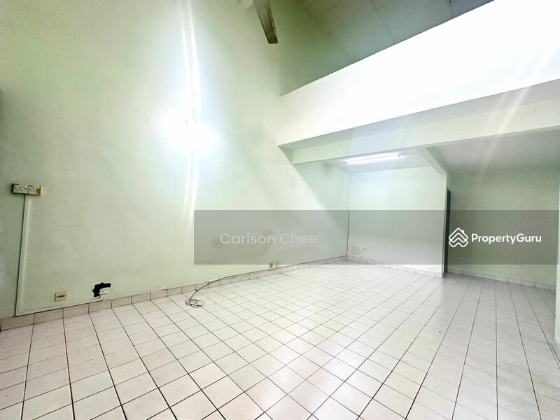 Untuk Dijual - 1.5-storey Terraced House at Usj 2