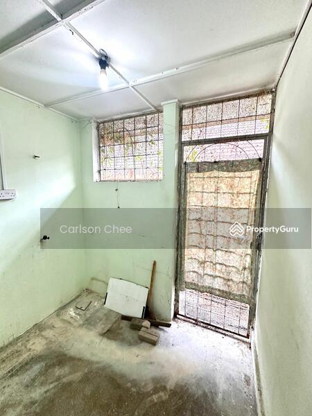 Untuk Dijual - 1.5-storey Terraced House at Usj 2