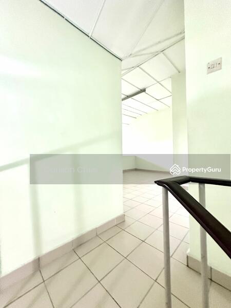 Untuk Dijual - 1.5-storey Terraced House at Usj 2