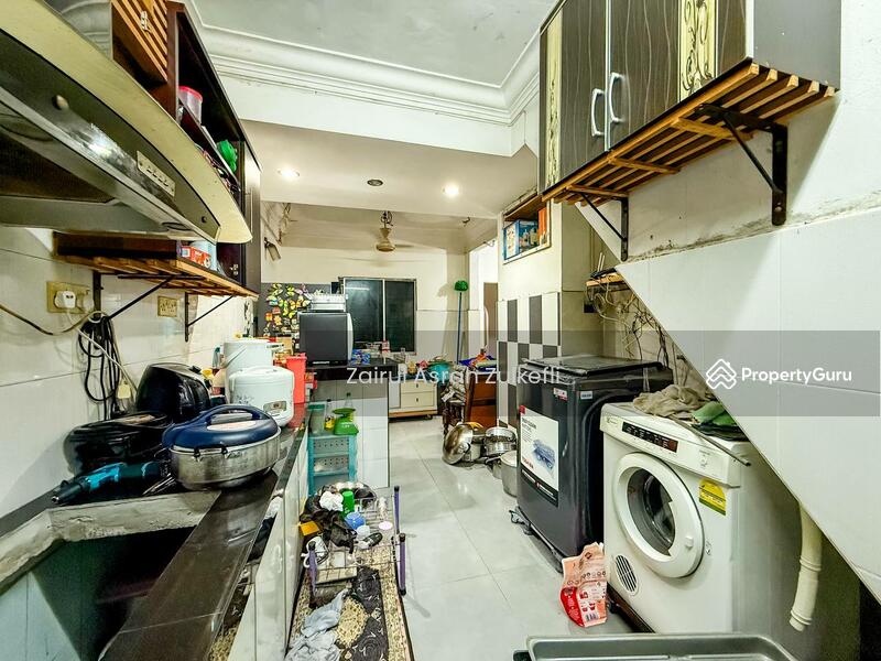 For Sale - Shah Alam EXTENDED 1.5 Storey House Jalan Tongsan Seksyen 17 Shah Alam