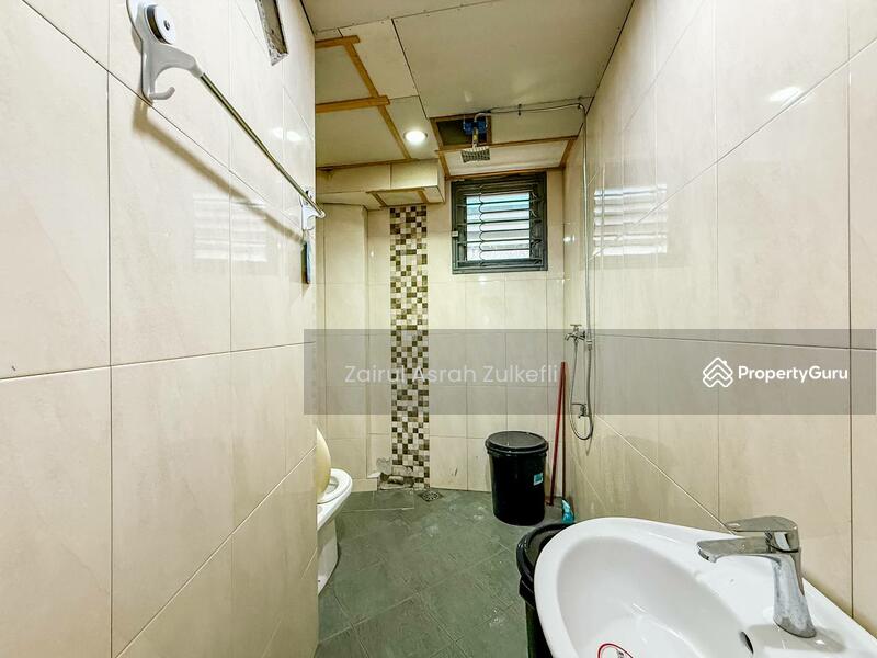 For Sale - Shah Alam EXTENDED 1.5 Storey House Jalan Tongsan Seksyen 17 Shah Alam