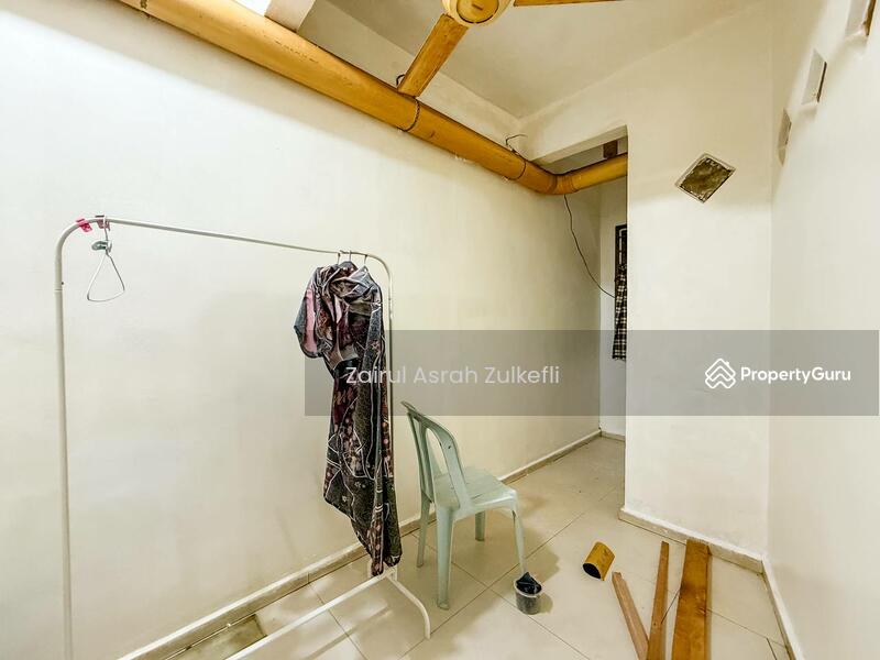 For Sale - Shah Alam EXTENDED 1.5 Storey House Jalan Tongsan Seksyen 17 Shah Alam