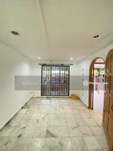 Single Storey Terrace Taman Pendamar Indah Port Klang SelangorFacing padangFully extendRenovated