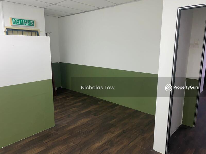 For Rent - Taman Molek Jalan Molek 3 2nd Floor Shop