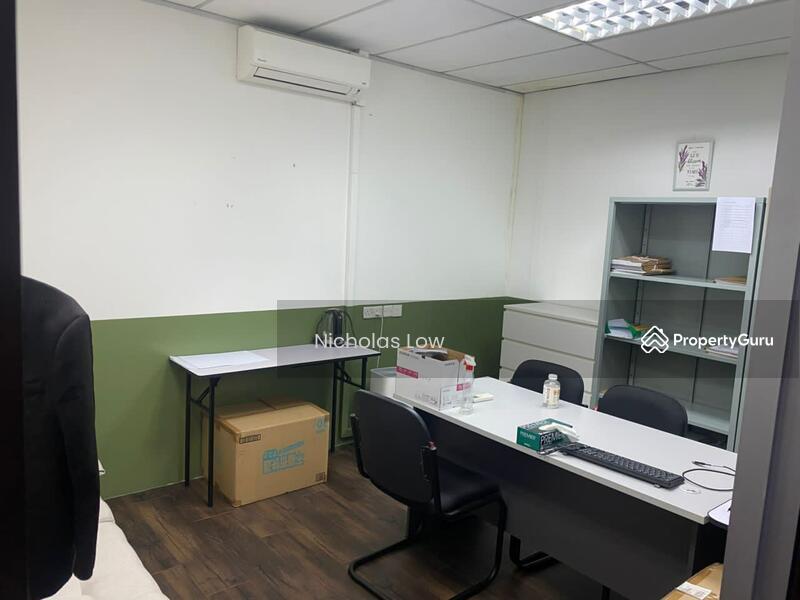 For Rent - Taman Molek Jalan Molek 3 2nd Floor Shop