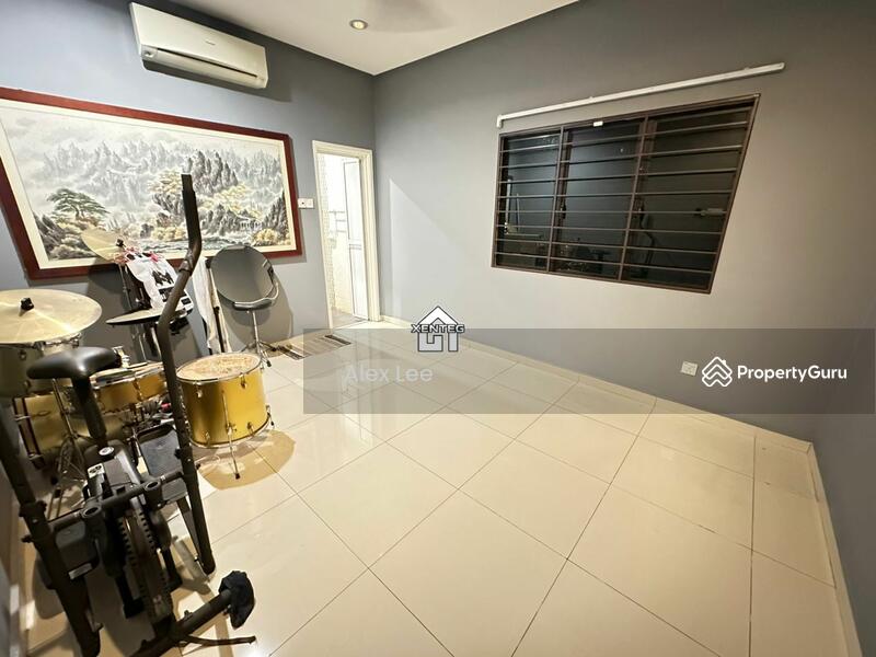 For Sale - Kampung Jawa