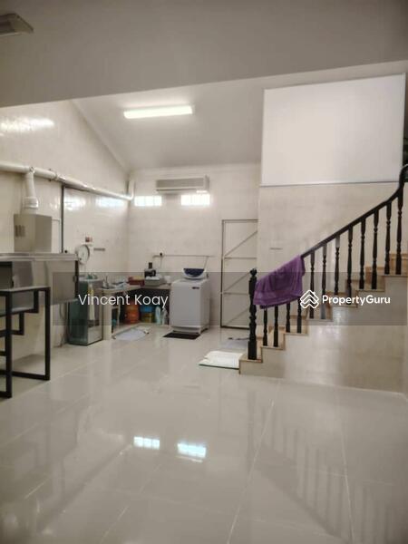 Untuk Dijual - Terraced House at Batu Lancang