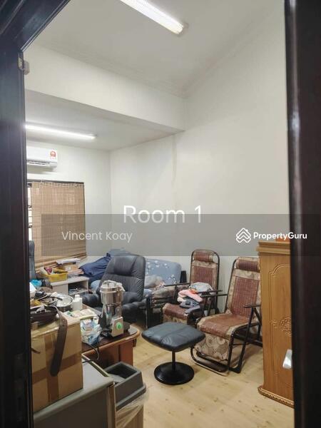 Untuk Dijual - Terraced House at Batu Lancang