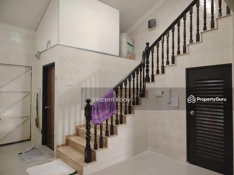 Untuk Dijual - Terraced House at Batu Lancang