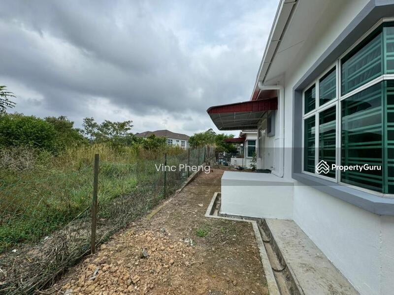 For Sale - Bungalow at Durian Tunggal