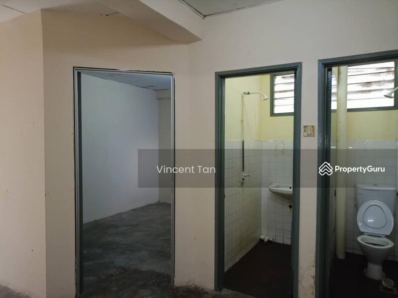 For Rent - Well Kept Shop Office Bukit Sentosa (Top Floor ) Rawang For Rent