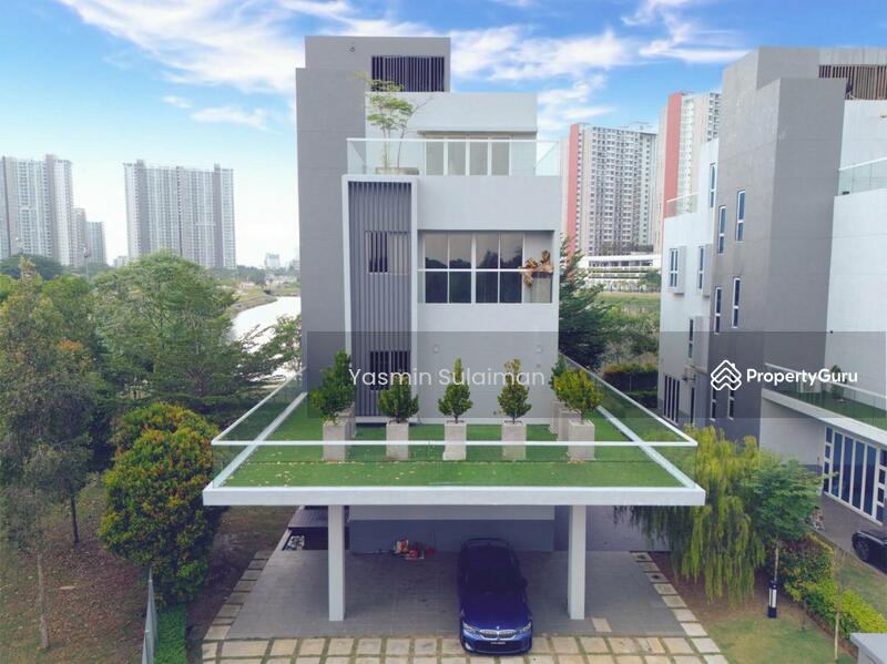 Untuk Dijual - CORNER LOT, FACING LAKE 4 Storey Bungalow, LakeFront Villa Cyberjaya