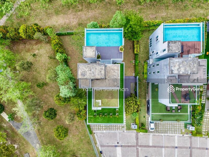 Untuk Dijual - CORNER LOT, FACING LAKE 4 Storey Bungalow, LakeFront Villa Cyberjaya