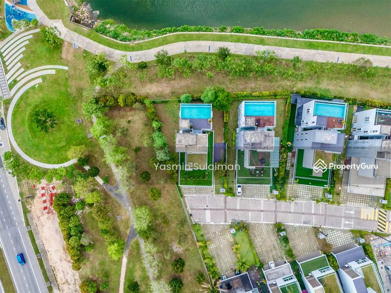 Untuk Dijual - CORNER LOT, FACING LAKE 4 Storey Bungalow, LakeFront Villa Cyberjaya