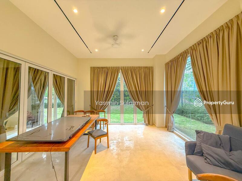 Untuk Dijual - CORNER LOT, FACING LAKE 4 Storey Bungalow, LakeFront Villa Cyberjaya