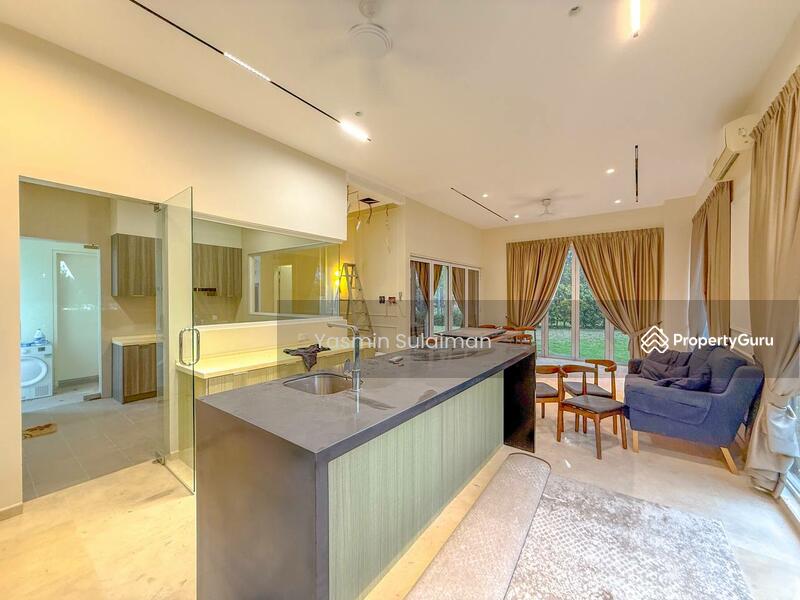 Untuk Dijual - CORNER LOT, FACING LAKE 4 Storey Bungalow, LakeFront Villa Cyberjaya