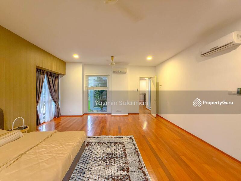 Untuk Dijual - CORNER LOT, FACING LAKE 4 Storey Bungalow, LakeFront Villa Cyberjaya