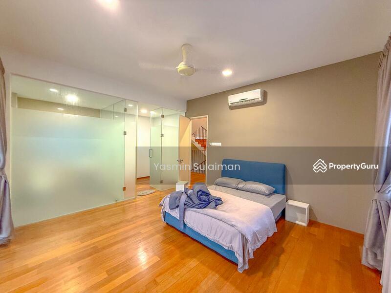 Untuk Dijual - CORNER LOT, FACING LAKE 4 Storey Bungalow, LakeFront Villa Cyberjaya