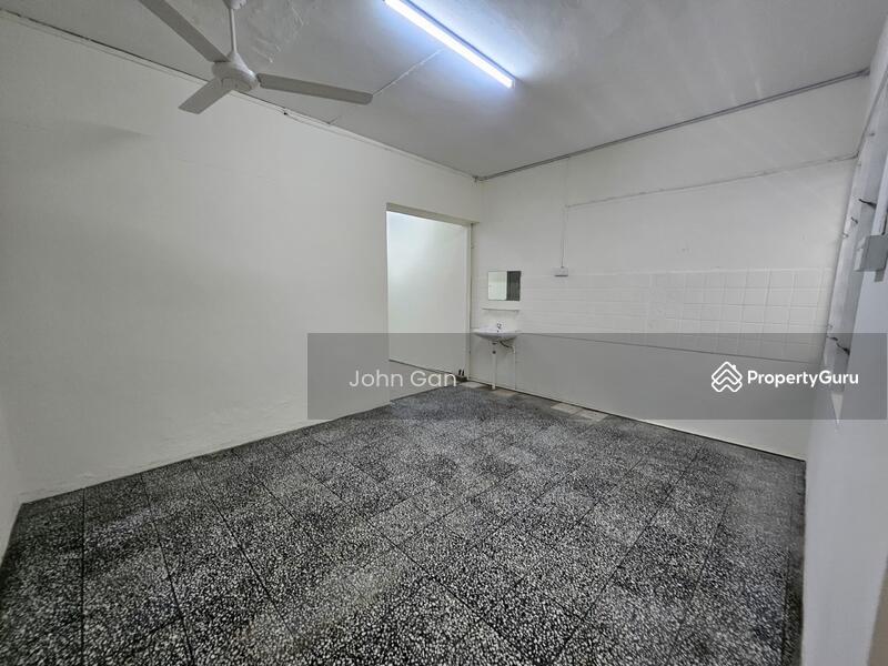 Untuk Disewa - Pulau Tikus Double Storey Terrace