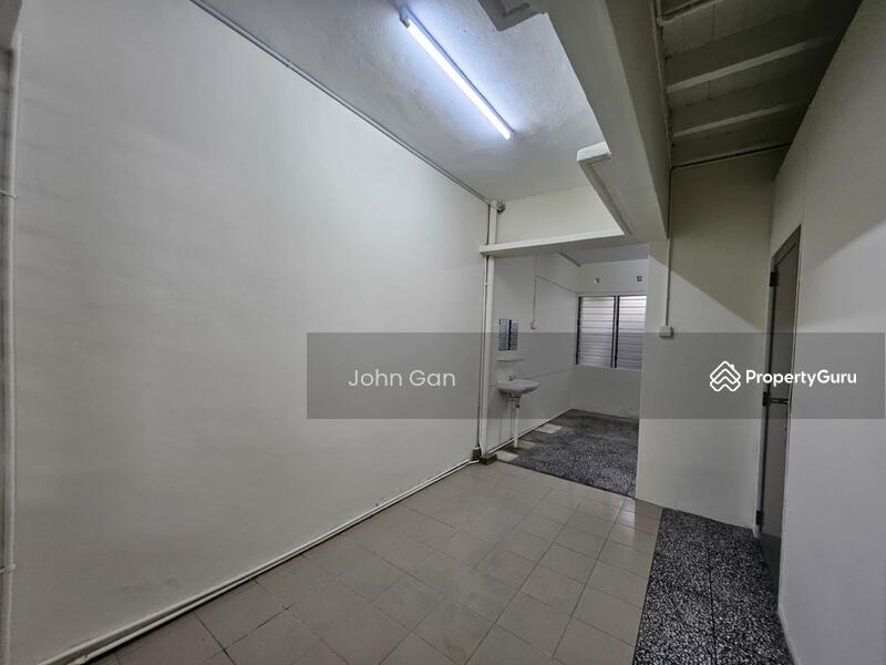 Untuk Disewa - Pulau Tikus Double Storey Terrace