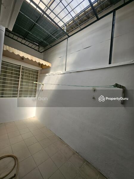 Untuk Disewa - Pulau Tikus Double Storey Terrace