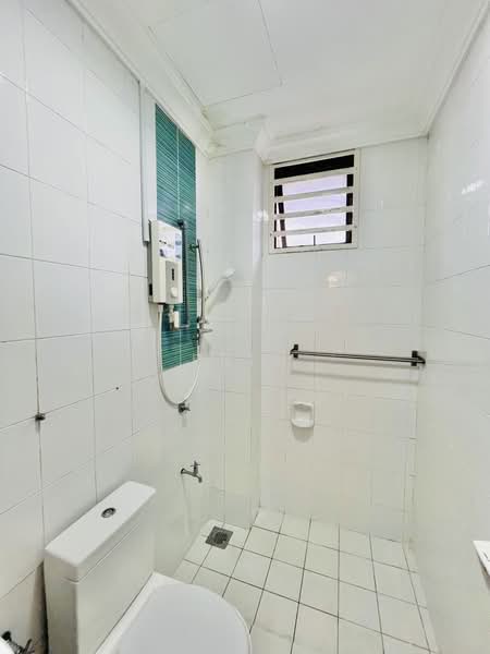 Condominium for Rent at Kristal View - Erin Yusof - Bathroom - PropertyGuru.com.my