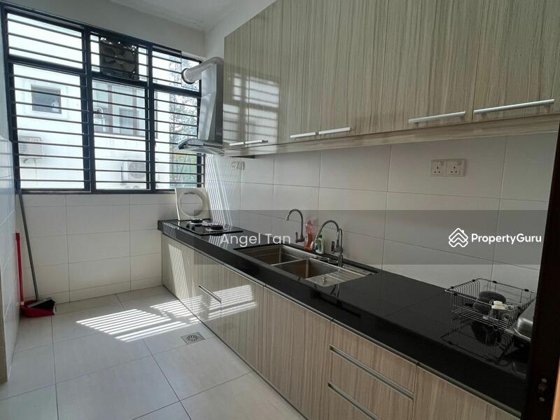For Rent - Townhouse at 16 Sierra