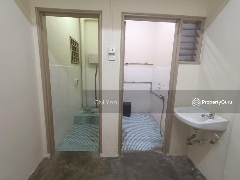 Untuk Disewa - Jalan Rosmerah 2/3