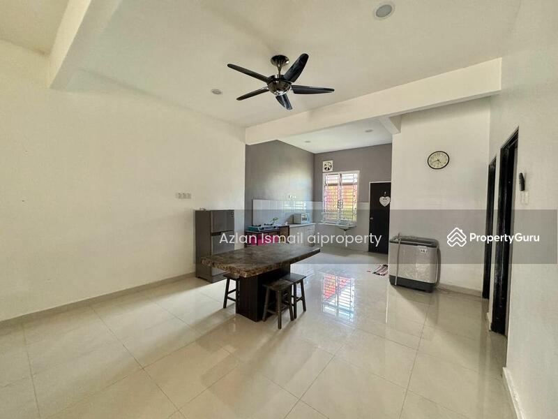 Untuk Dijual - Semi-Detached House at Tongkang Pechah