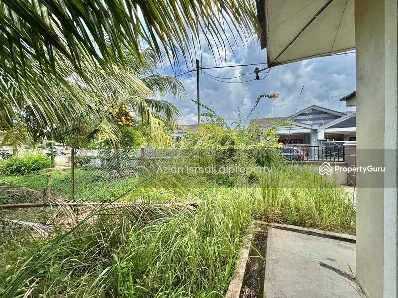 Untuk Dijual - Semi-Detached House at Tongkang Pechah