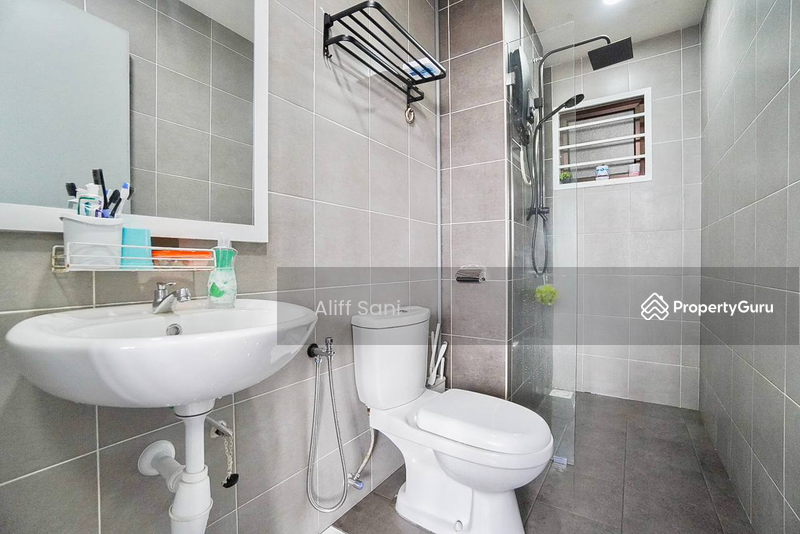 For Sale - The Netizen