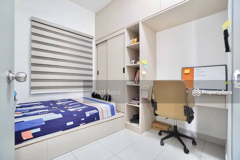 For Sale - The Netizen