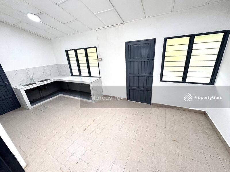 Untuk Dijual - Pontian Pontian Pontians
