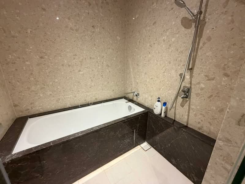 Kondominium untuk Disewa di Pavilion Damansara Heights - Alvan Chin - Bathroom - PropertyGuru.com.my