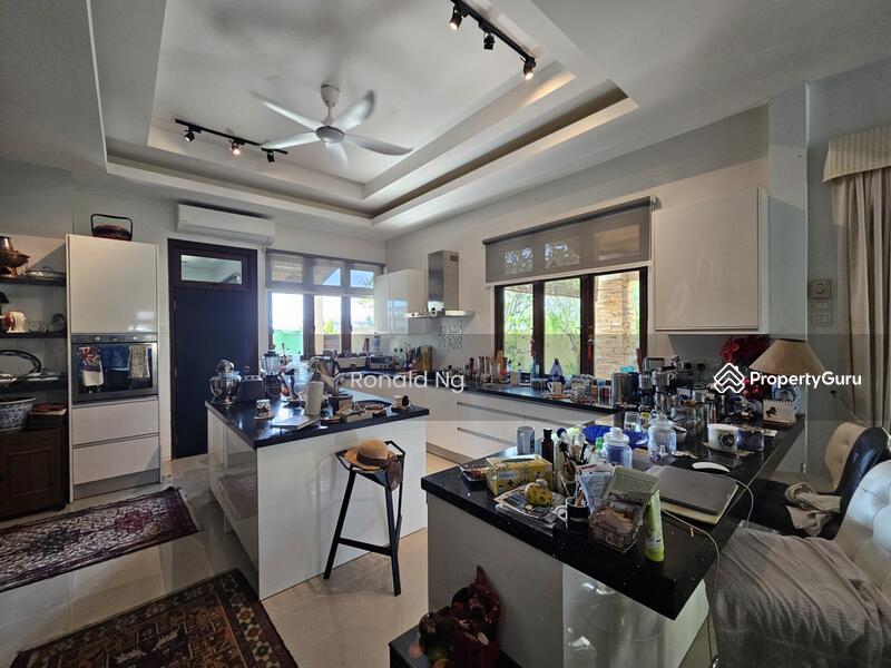 3 Storey Semi Detached Sungai Emas Batu Feringghi untuk Untuk Dijual - RM 1,480,000, Apr 2026 - PropertyGuru.com.my