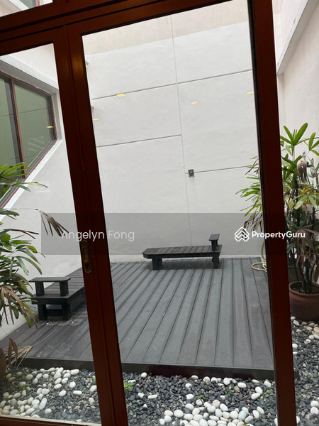For Rent - Semi-Detached House at Duta Nusantara