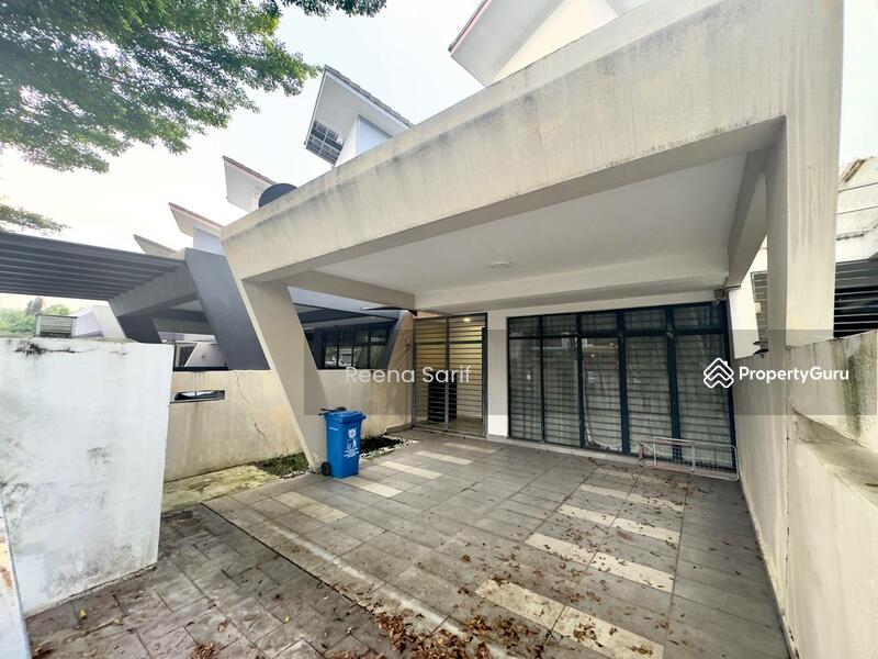 For Sale - 2 Storey Terrace House Laman Glenmarie Shah Alam