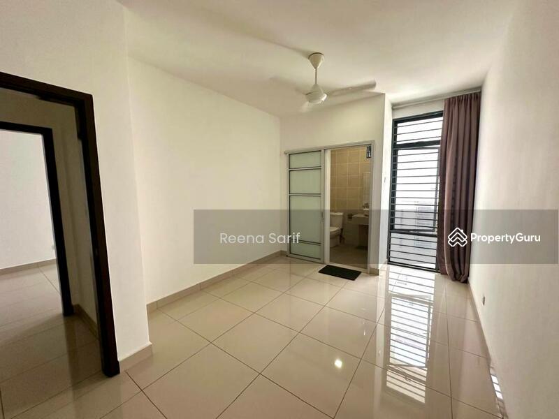 For Sale - 2 Storey Terrace House Laman Glenmarie Shah Alam