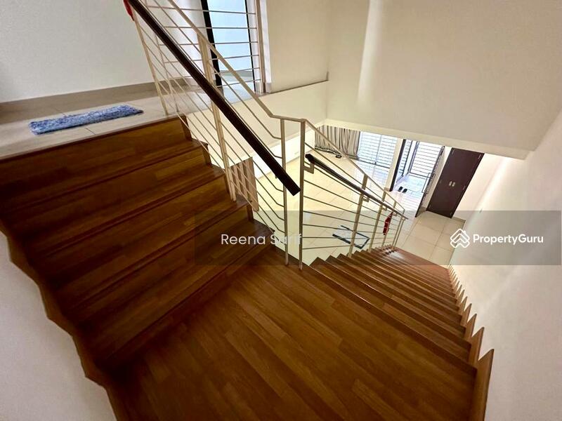 For Sale - 2 Storey Terrace House Laman Glenmarie Shah Alam