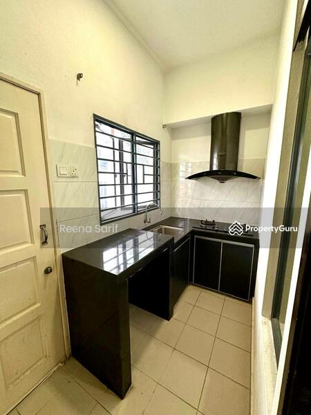 For Sale - 2 Storey Terrace House Laman Glenmarie Shah Alam