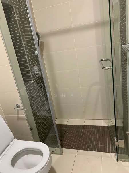 Kediaman Servis untuk Disewa di The Sentral Suites - Nisha . - Bathroom - PropertyGuru.com.my