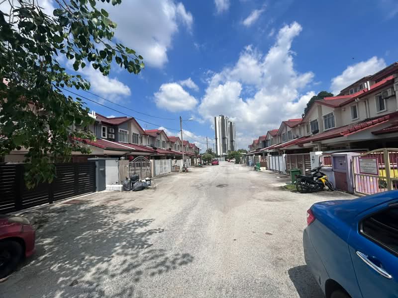 Rumah Teres 2 Tingkat untuk Dijual di Taman Puchong Hartamas (Puchong) - Jaze Ong - Exterior - PropertyGuru.com.my
